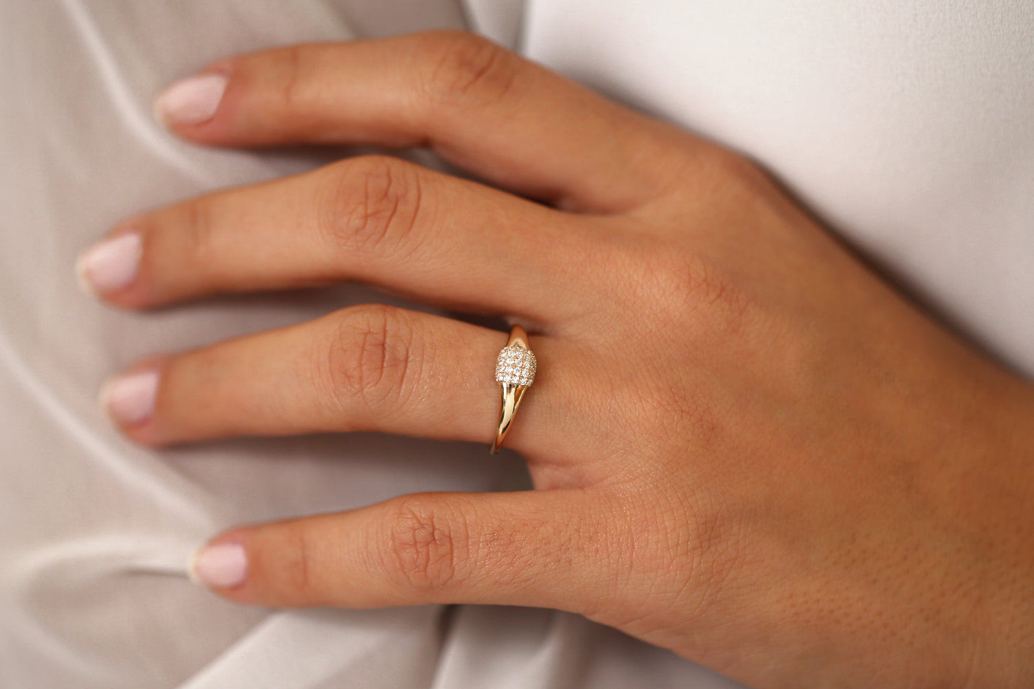 OBFJ1988 - 14k Pave Diamond Pinky Ring 3