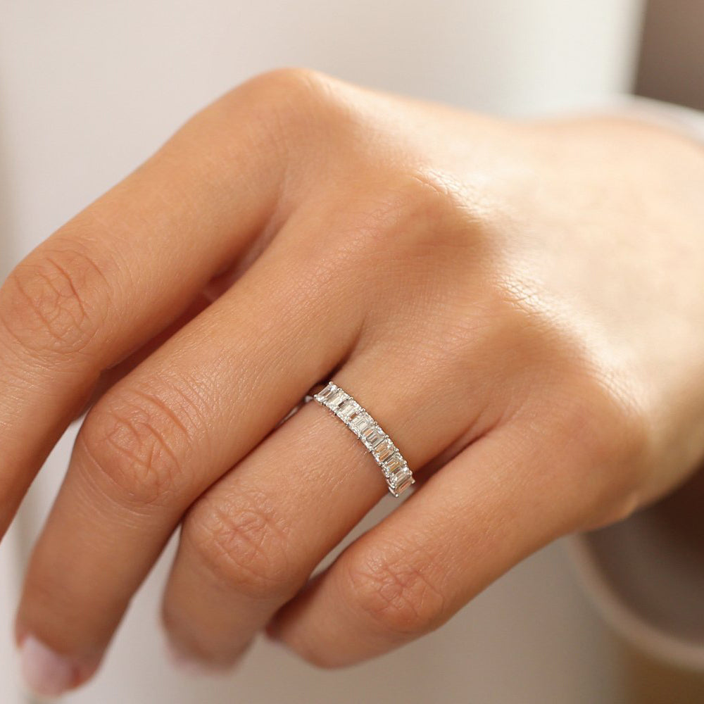 OBFJ1985 - 14k 1 Carat Emerald Cut Diamond Wedding Band 3