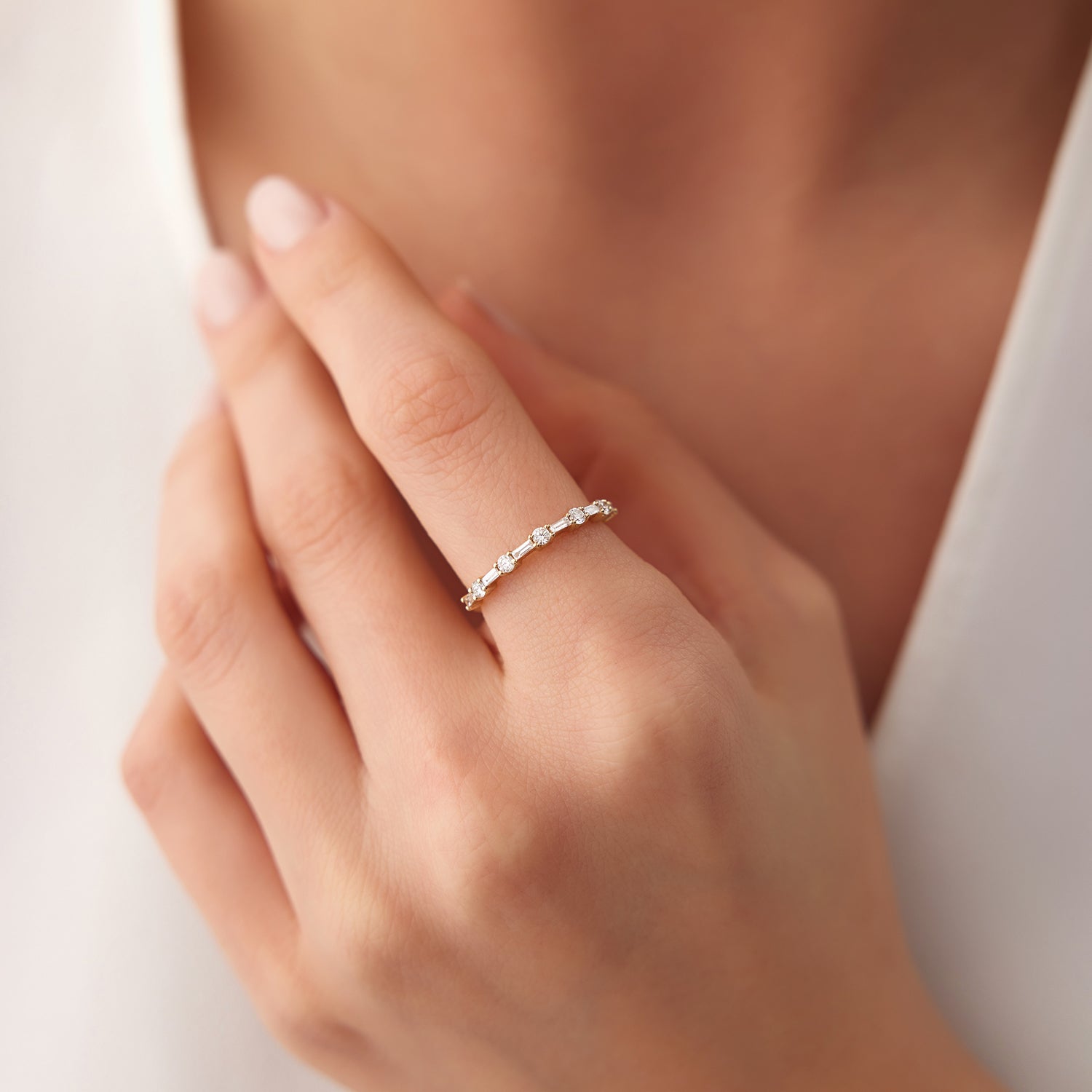 OBFJ2201 - 14k Baguette and Round Diamond Alternating Ring 5