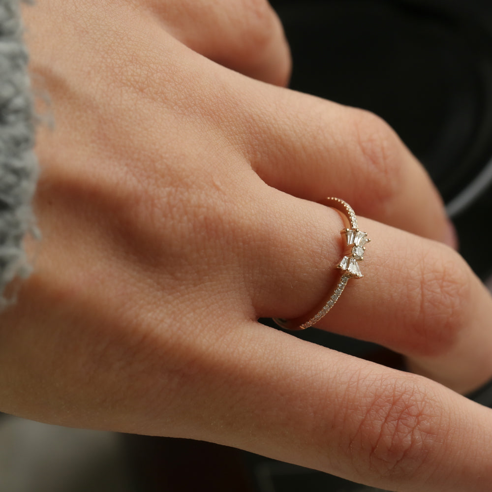 OBFJ2197 - 14k Baguette and Round Diamond Bow Ring 4