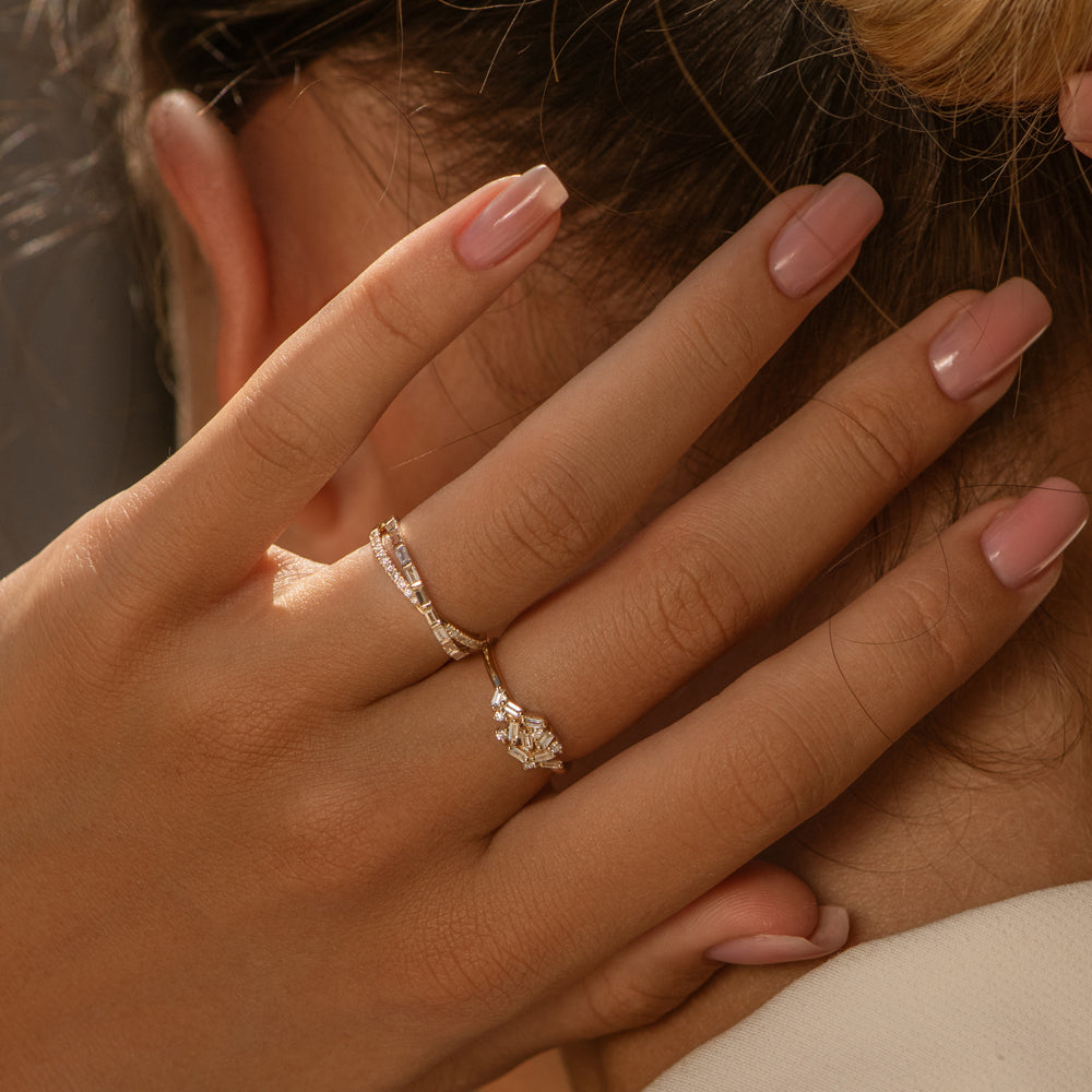 OBFJ2196 - 14k Mix Baguette and Round Diamond Crossover Ring 3