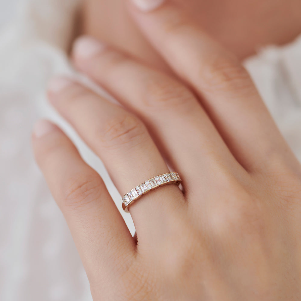 OBFJ1560 - 14k Vertical Baguette and Round Diamond Wedding Band 3