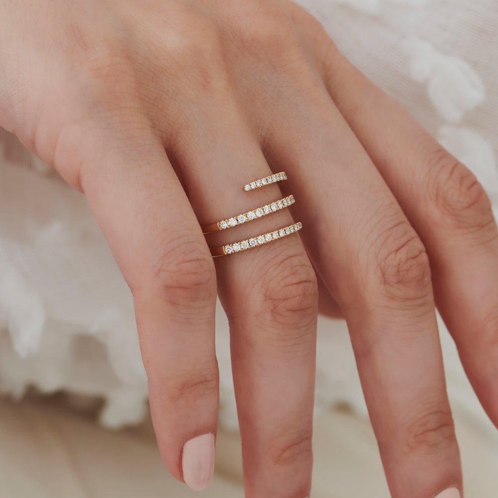 OBFJ1534 - 14k Diamond Spiral Ring 5