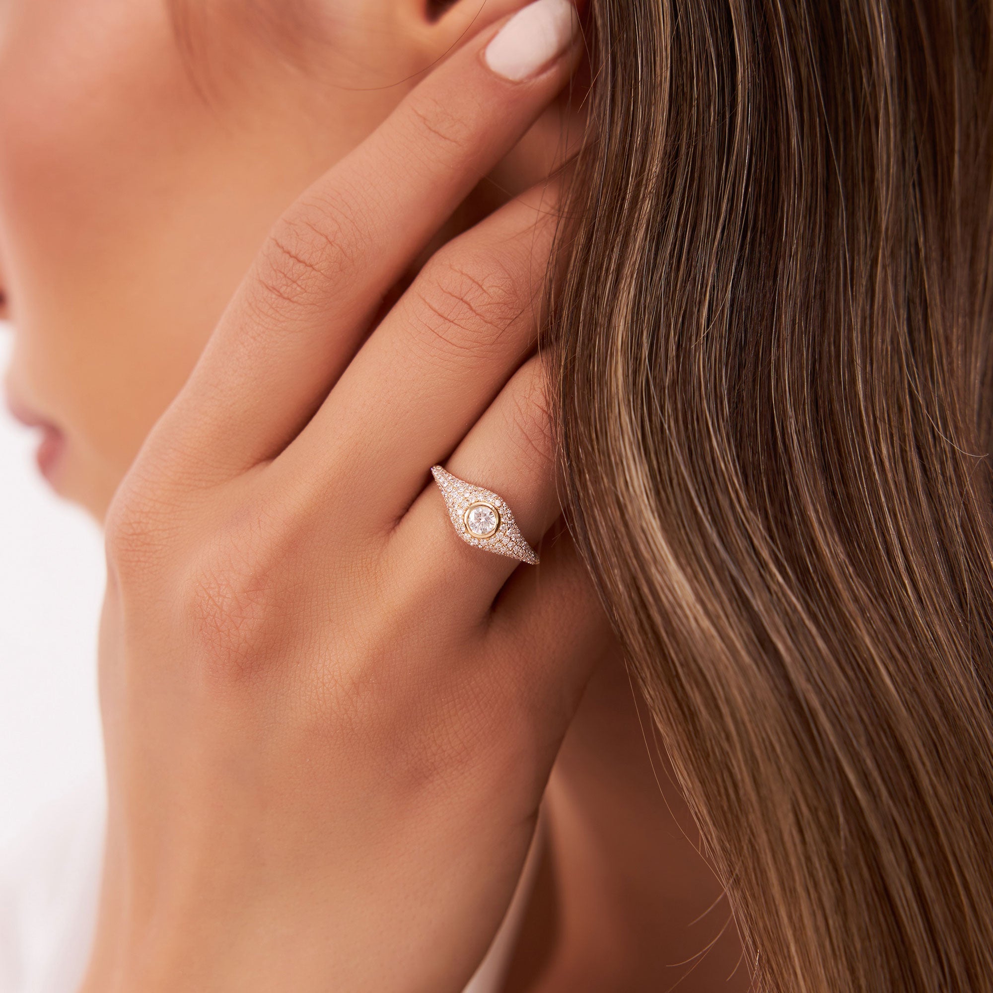 OBFJ1185 - 14K Pave Setting Round Diamond Signet Ring 4
