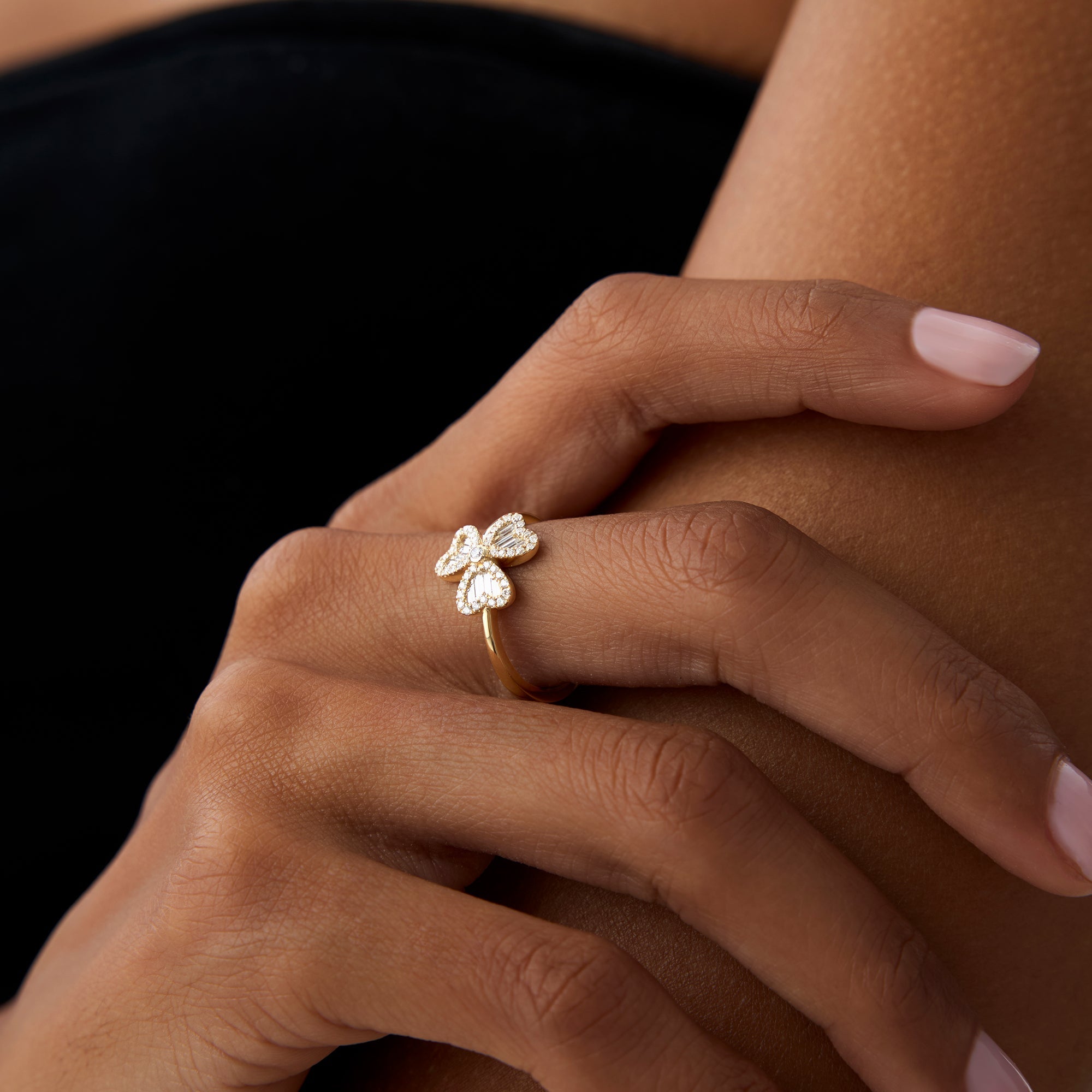 OBFJ0907 - 14k Baguette & Round Diamond Flower Ring 5