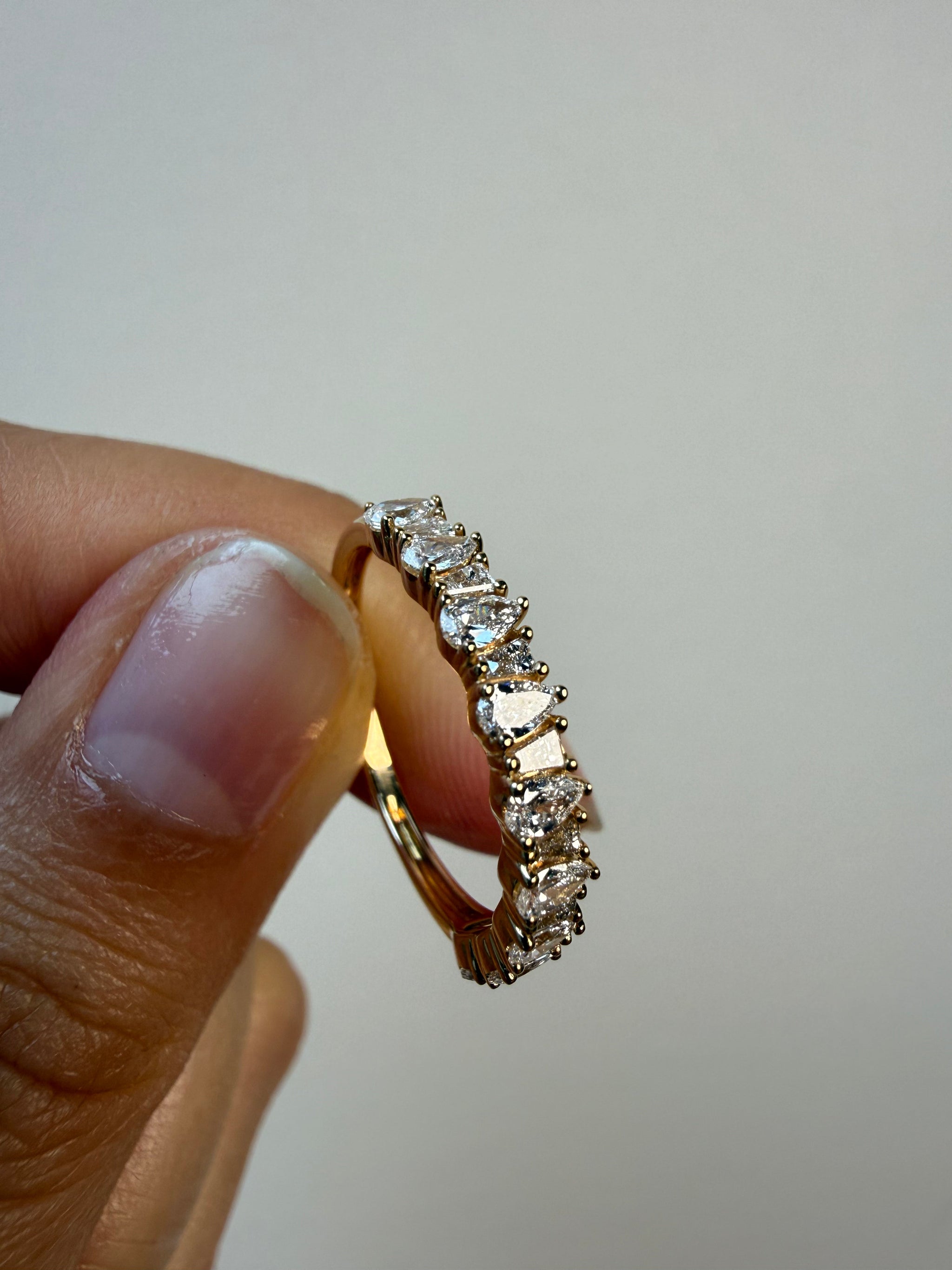 OBFJ0068 - 14K Gold Alternating Pear and Taper Baguette Diamonds Ring 4