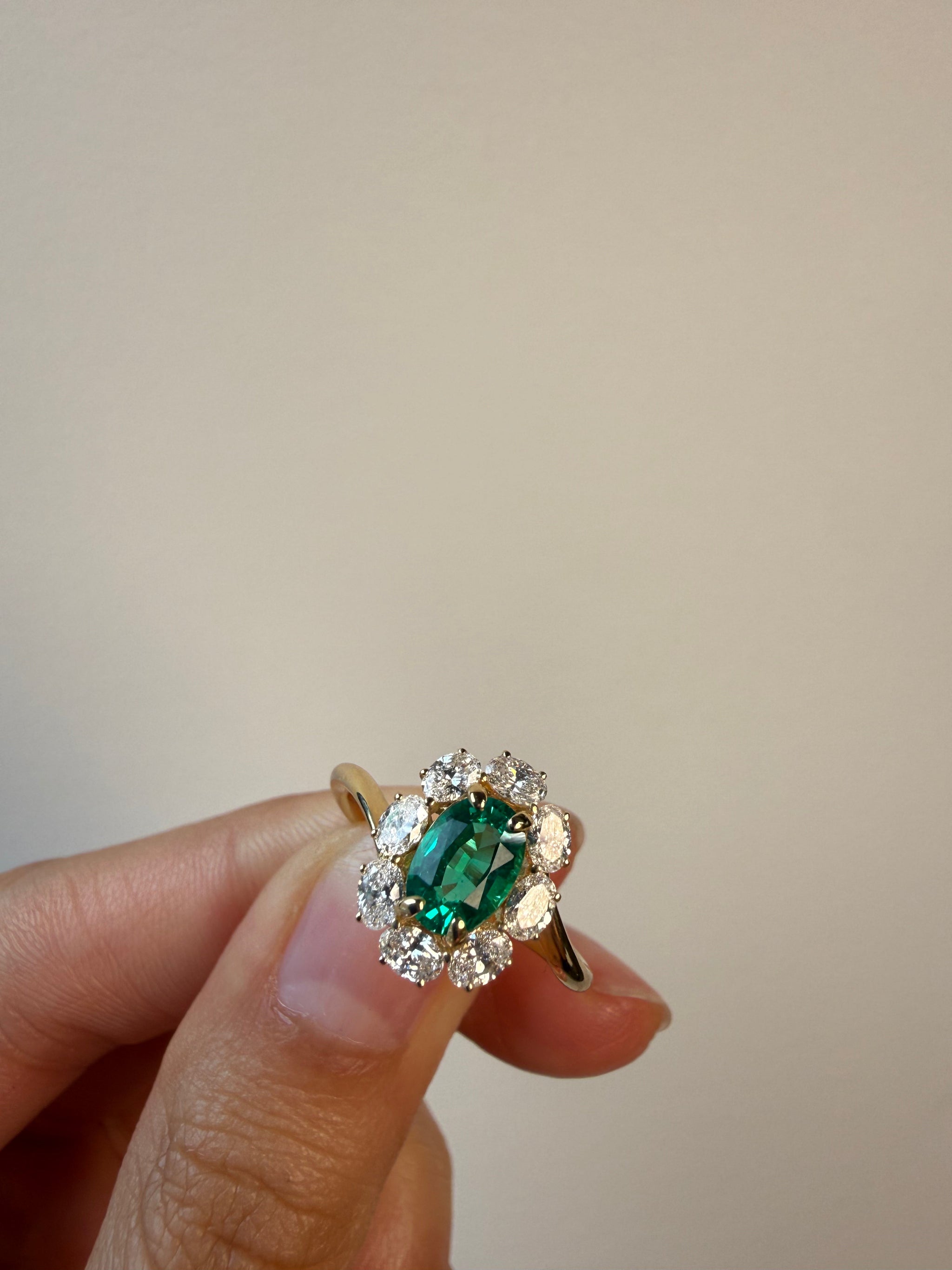 OBFJ0083 - 14K Gold Lab Grown Oval Halo Emerald Engagement Ring 5