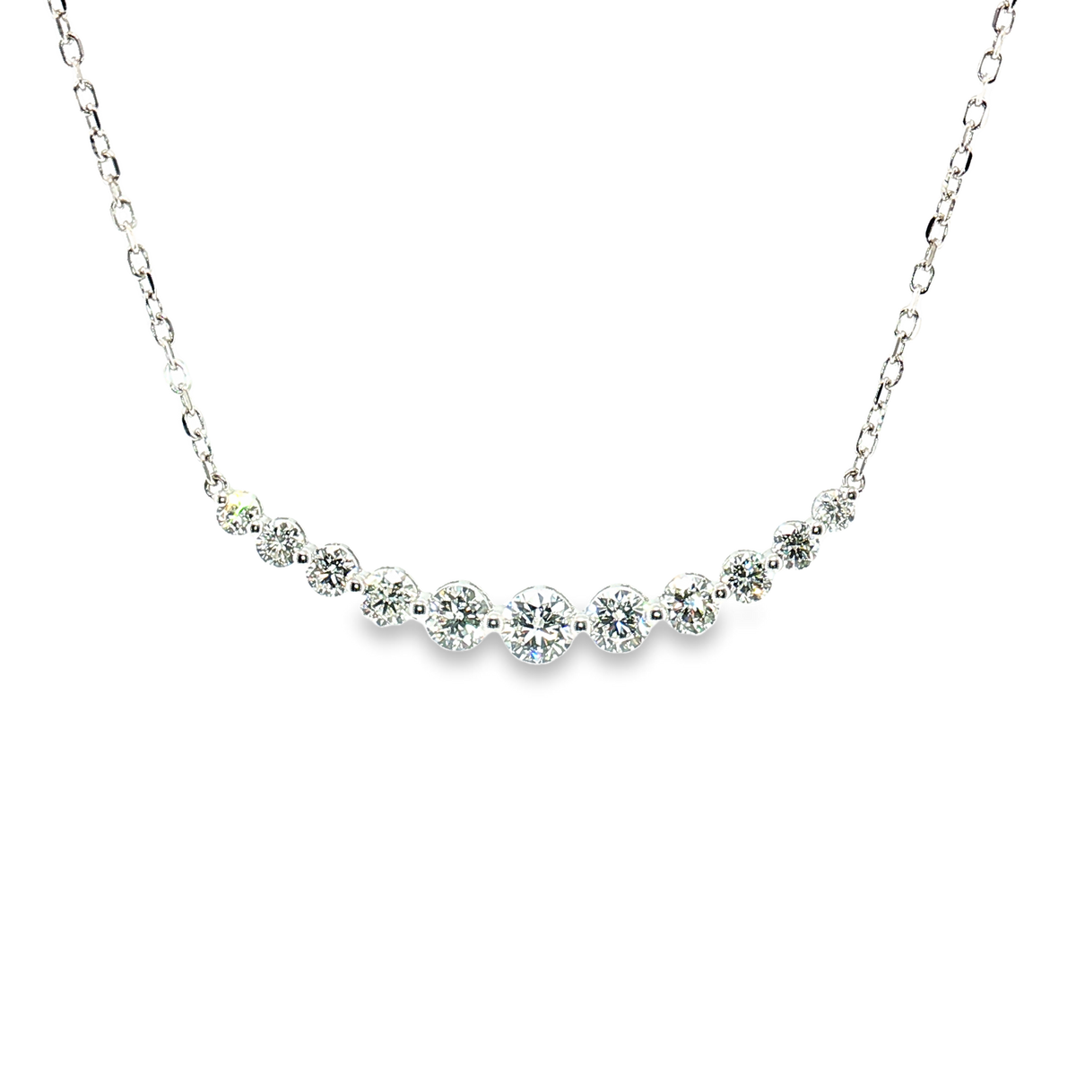 LC106 - Collier smile curve diamants pavé