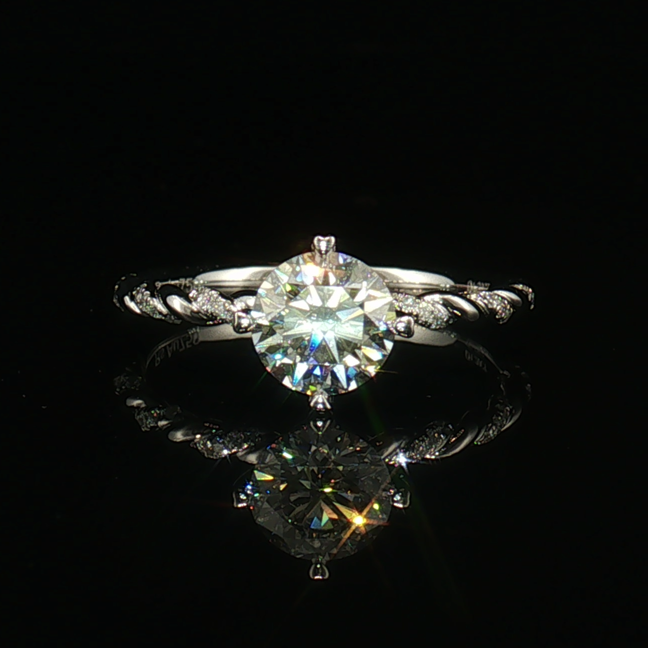 LGT0612 - Setting Only Round Diamond Twisted Pavé Engagement Ring
