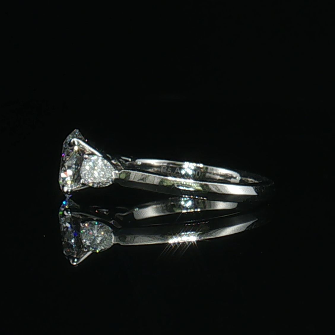 LGT0632 - [Setting Only] Pear Side Stones Three Stone Engagement Ring