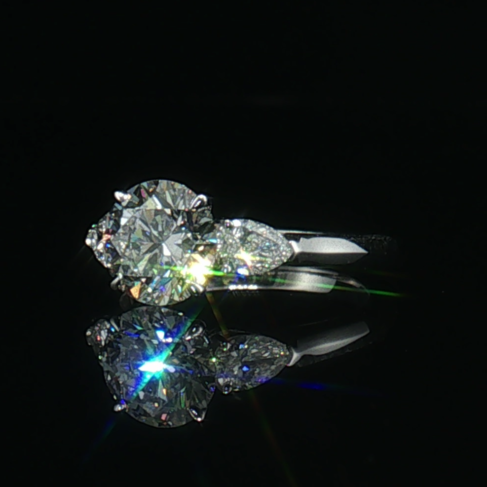 LGT0632 - [Setting Only] Pear Side Stones Three Stone Engagement Ring