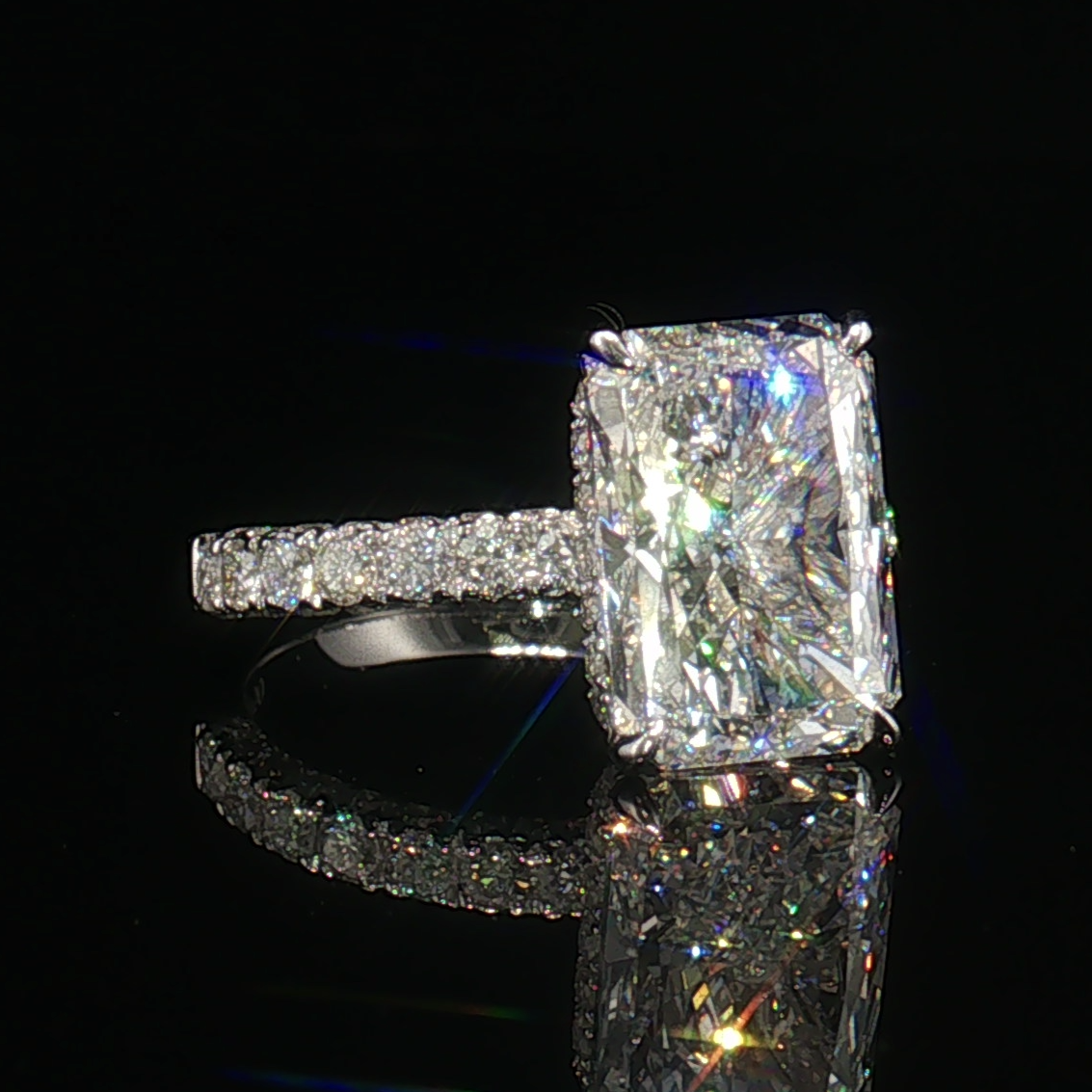 LGV0535 - [Setting Only] Radiant Cut Pave Side Stone Engagement Ring