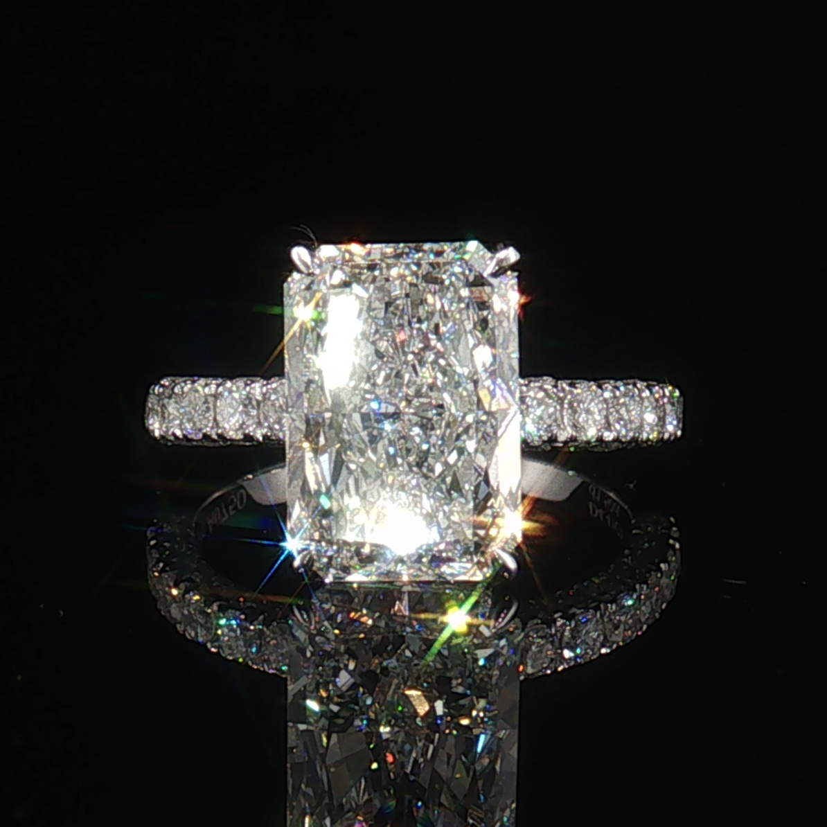 LGV0535 - [Setting Only] Radiant Cut Pave Side Stone Engagement Ring