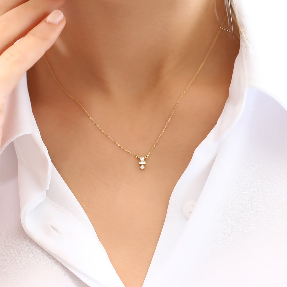 OBFJ1572 - 14K Gold Baguette and Round Cut Diamond Necklace 4