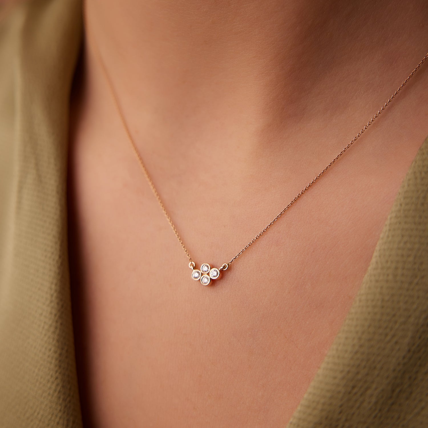 OBFJ1582 - 14K Gold Four Stone Diamond Cluster Necklace 3