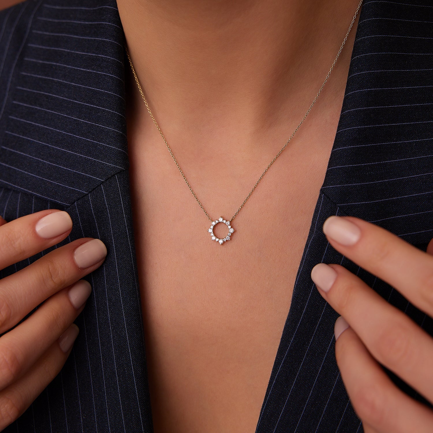 OBFJ1647 - 14K Gold Diamond Sun Circle Necklace 3