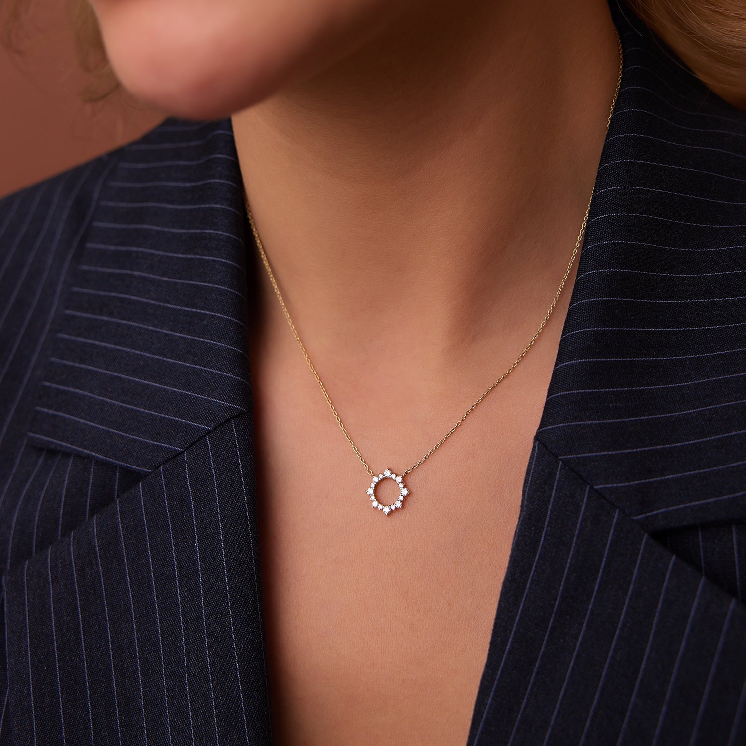 OBFJ1647 - 14K Gold Diamond Sun Circle Necklace 4