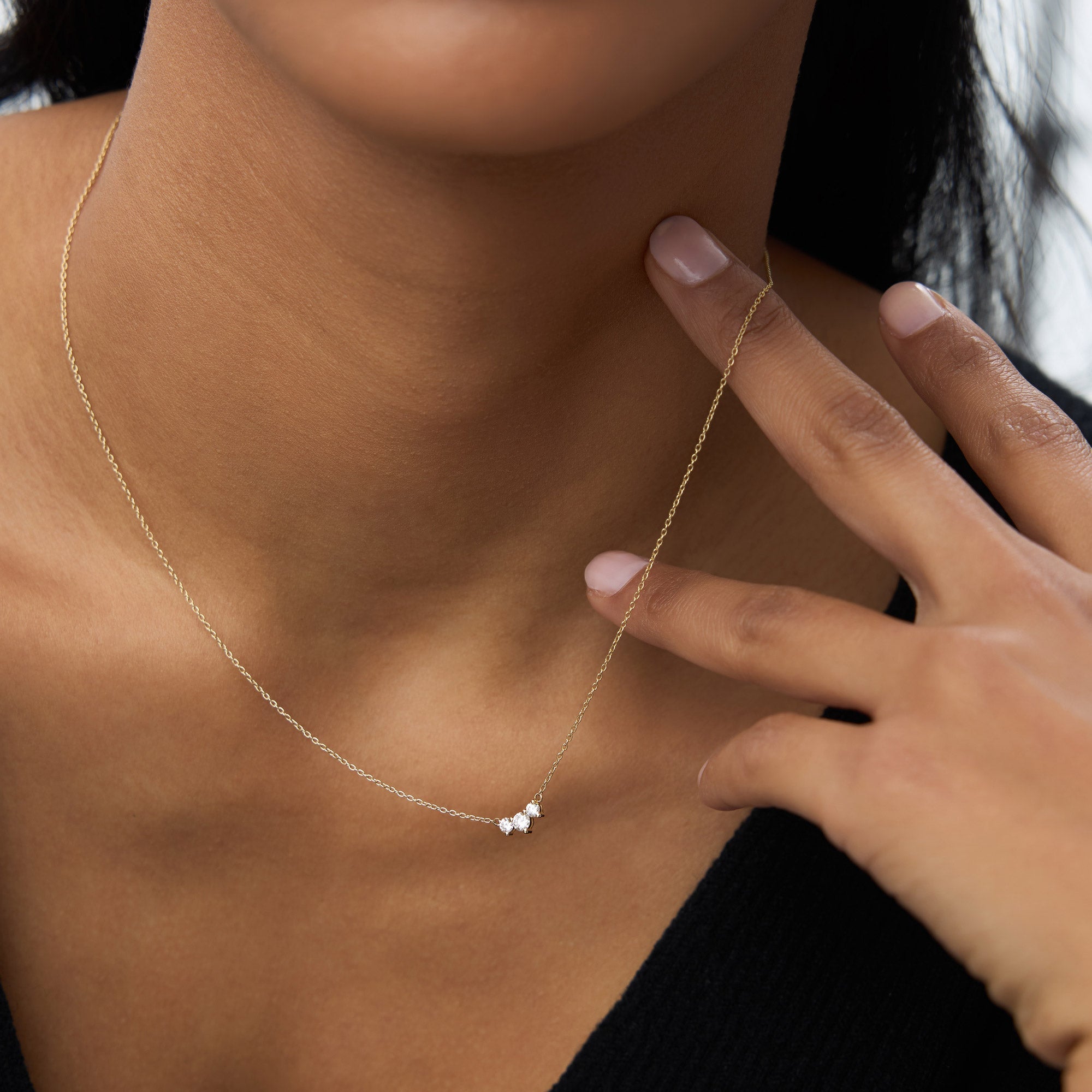 OBFJ1642 - 14K Gold Classic Trio Diamond Necklace 5