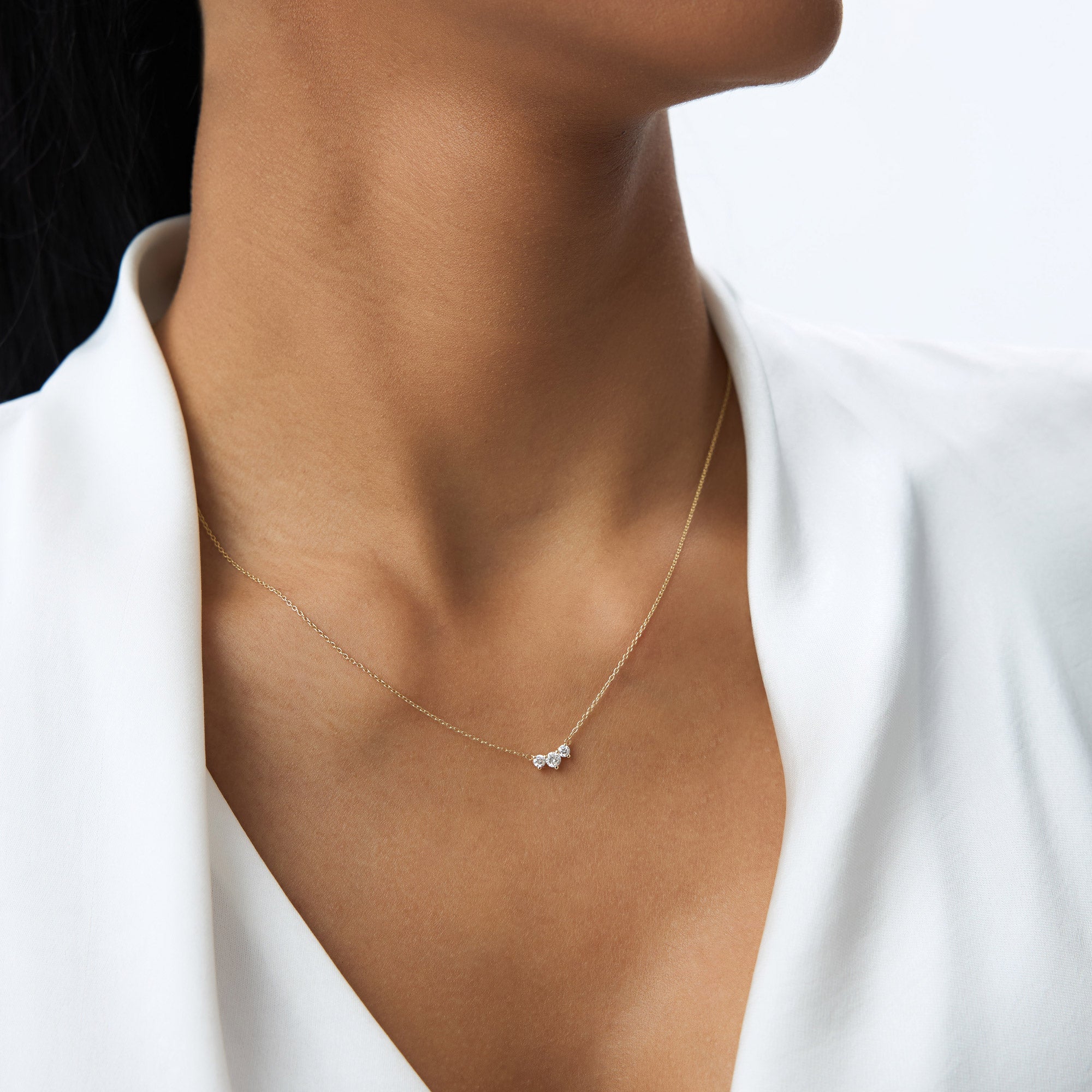 OBFJ1642 - 14K Gold Classic Trio Diamond Necklace 6
