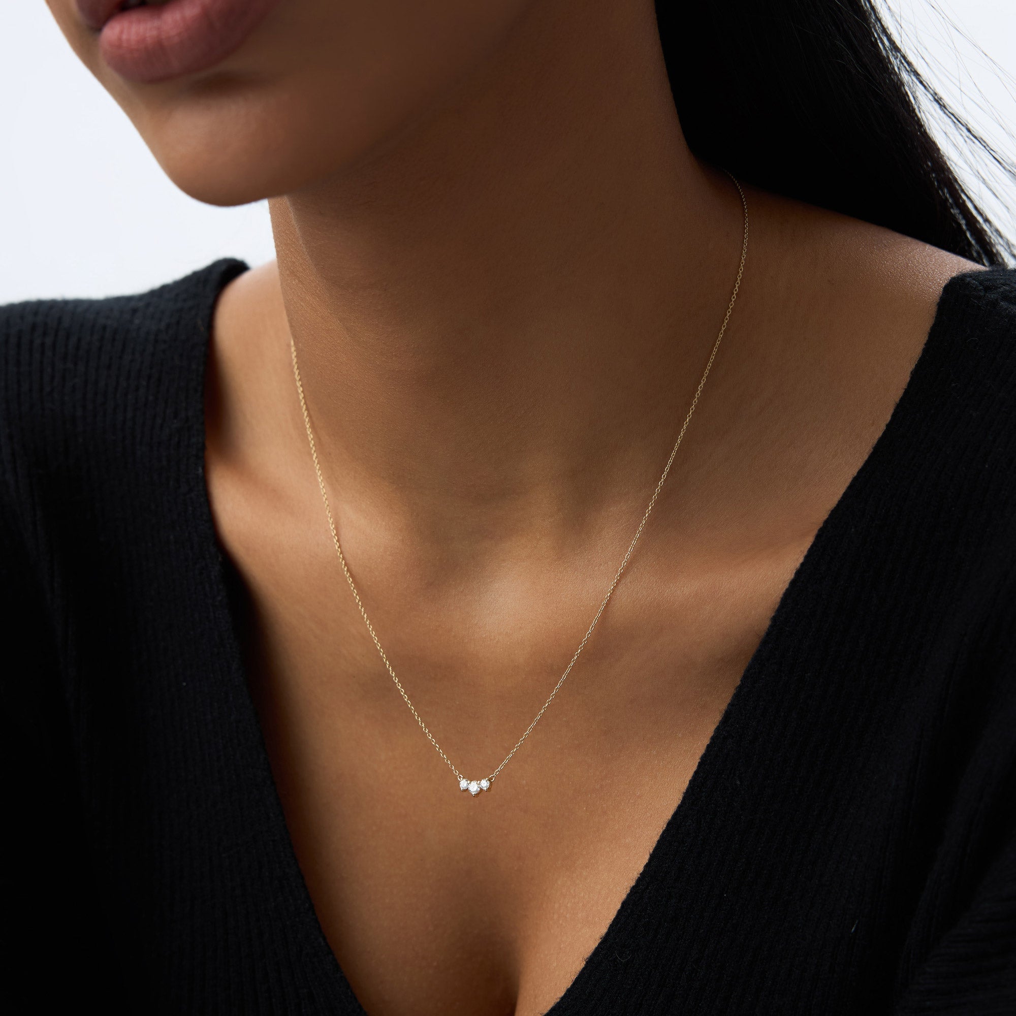 OBFJ1642 - 14K Gold Classic Trio Diamond Necklace 4