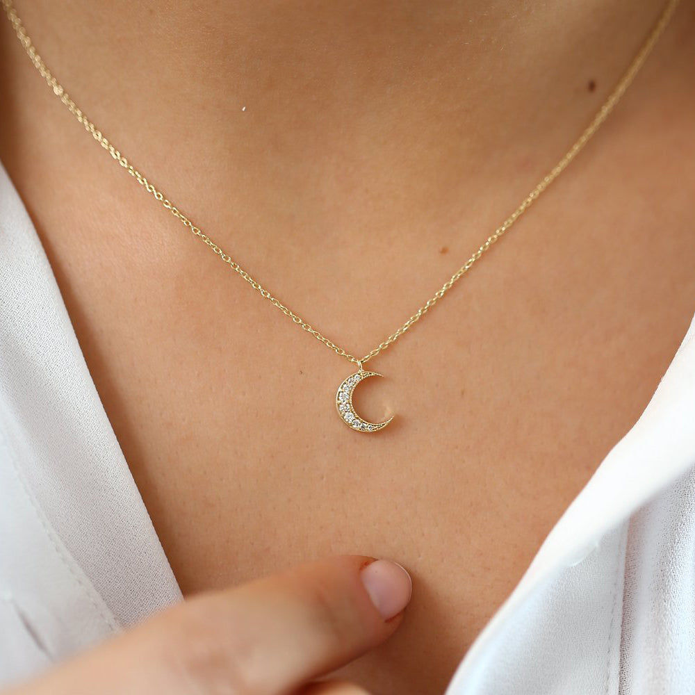 OBFJ1649 - 14k Gold Mini Crescent Moon Diamond Necklace 3