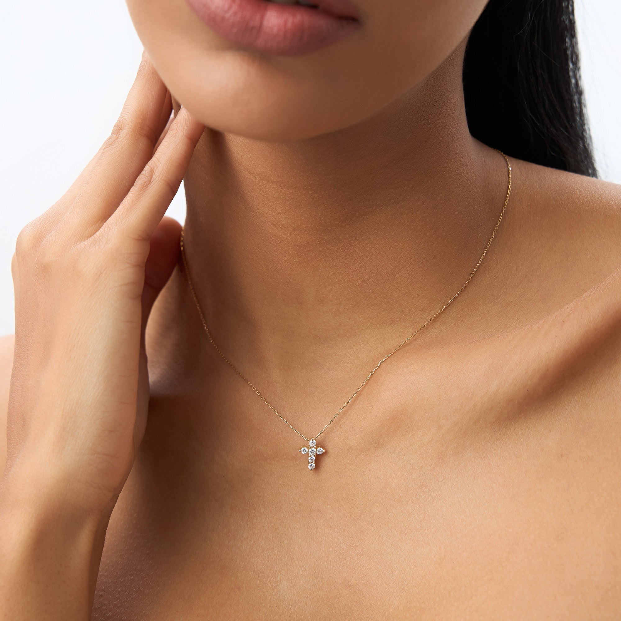 OBFJ0121 - 14K Rose Gold Medium Diamond Cross Necklace 4