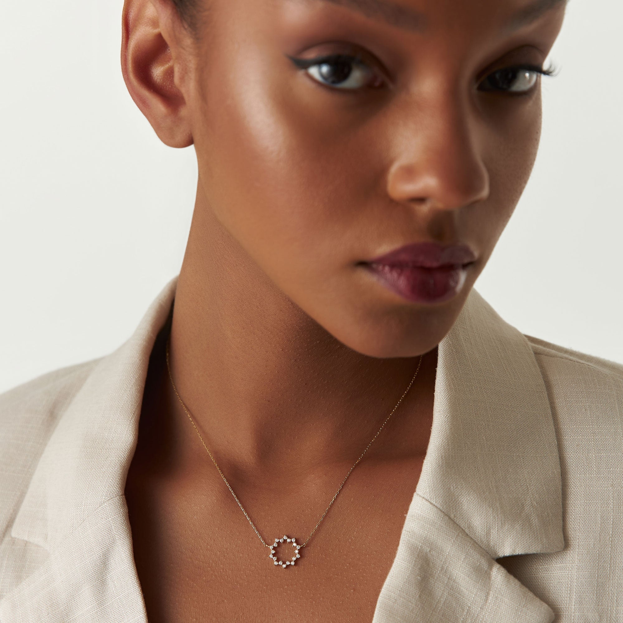 OBFJ1262 - 14k Diamond Sun Circle Necklace 3