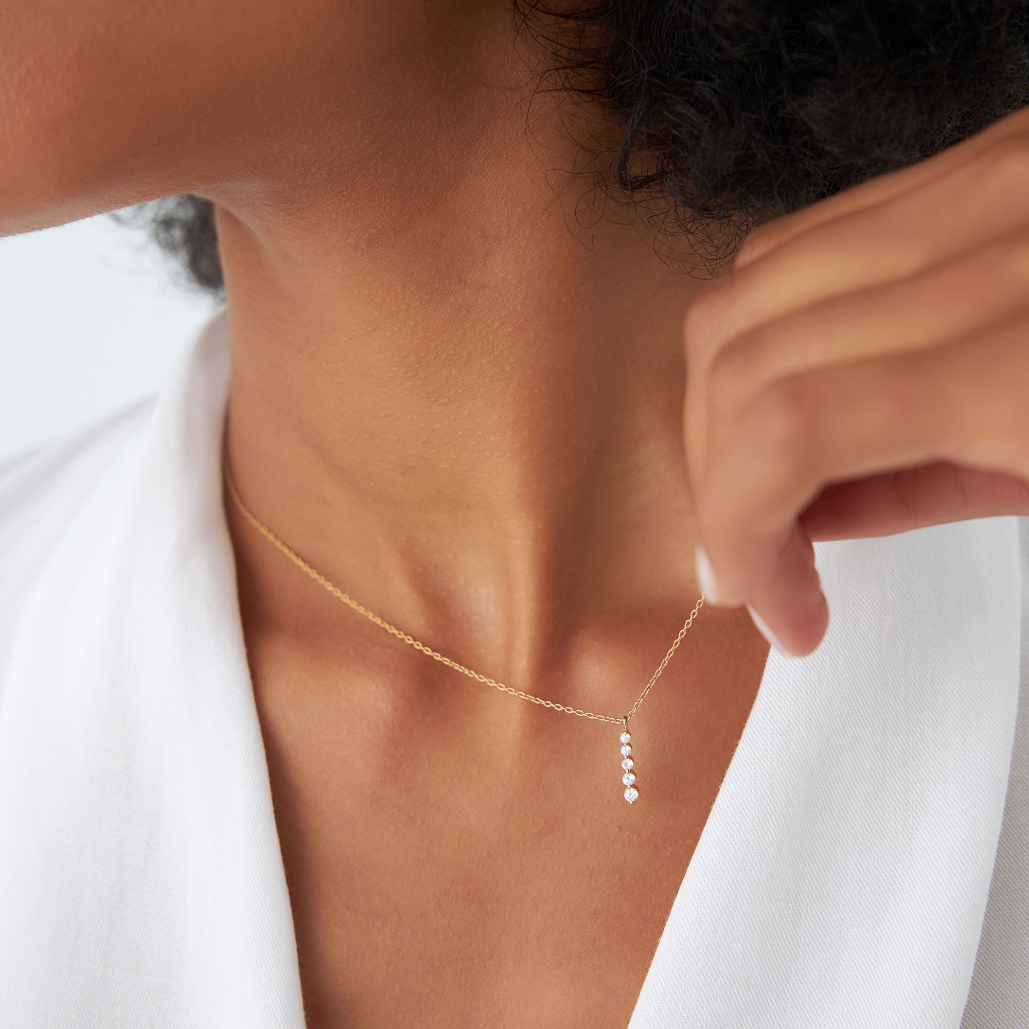 OBFJ1312 - 14k Gold Diamond Bar Necklace 3