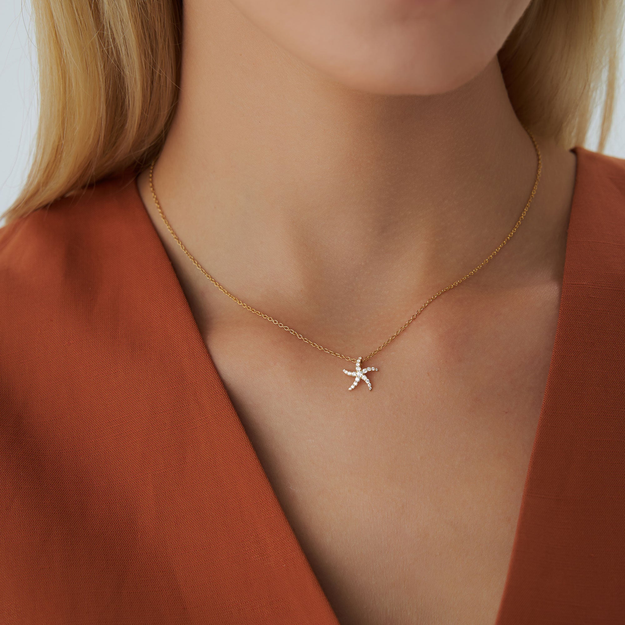 OBFJ1291 - 14k Gold Diamond Starfish Charm Pendant 4
