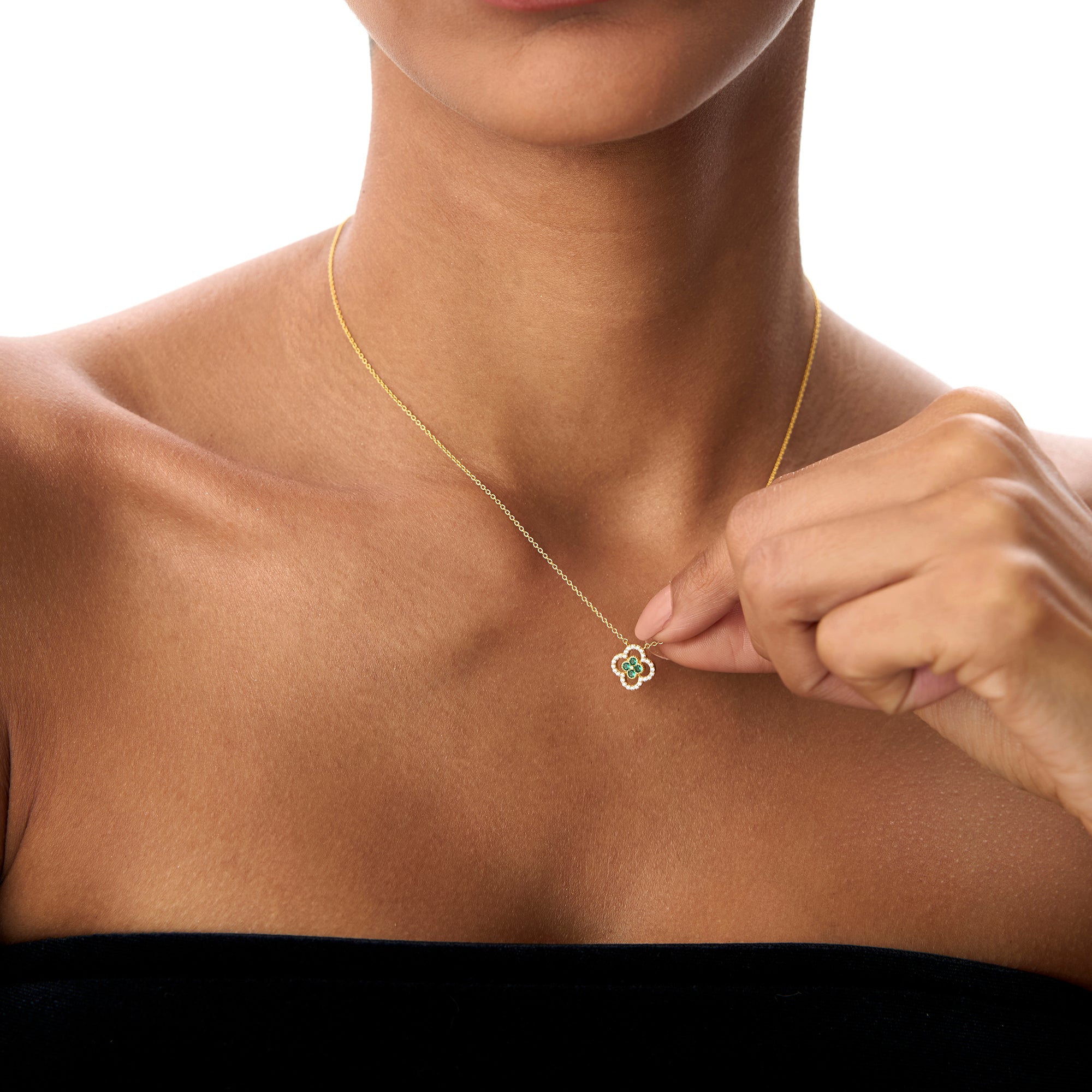 OBFJ0909 - 14k Emerald Clover Necklace in Halo Setting 4