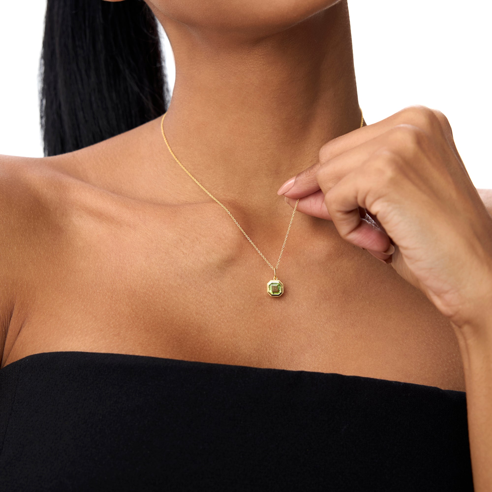 OBFJ0824 - 14K Asscher Cut Bezel Set Peridot Necklace 4