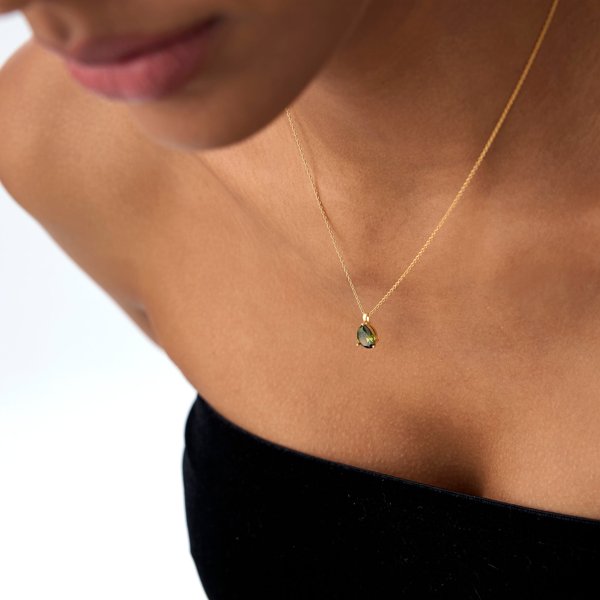 OBFJ0817 - 14k Pear Shape Peridot Solitaire Necklace 3