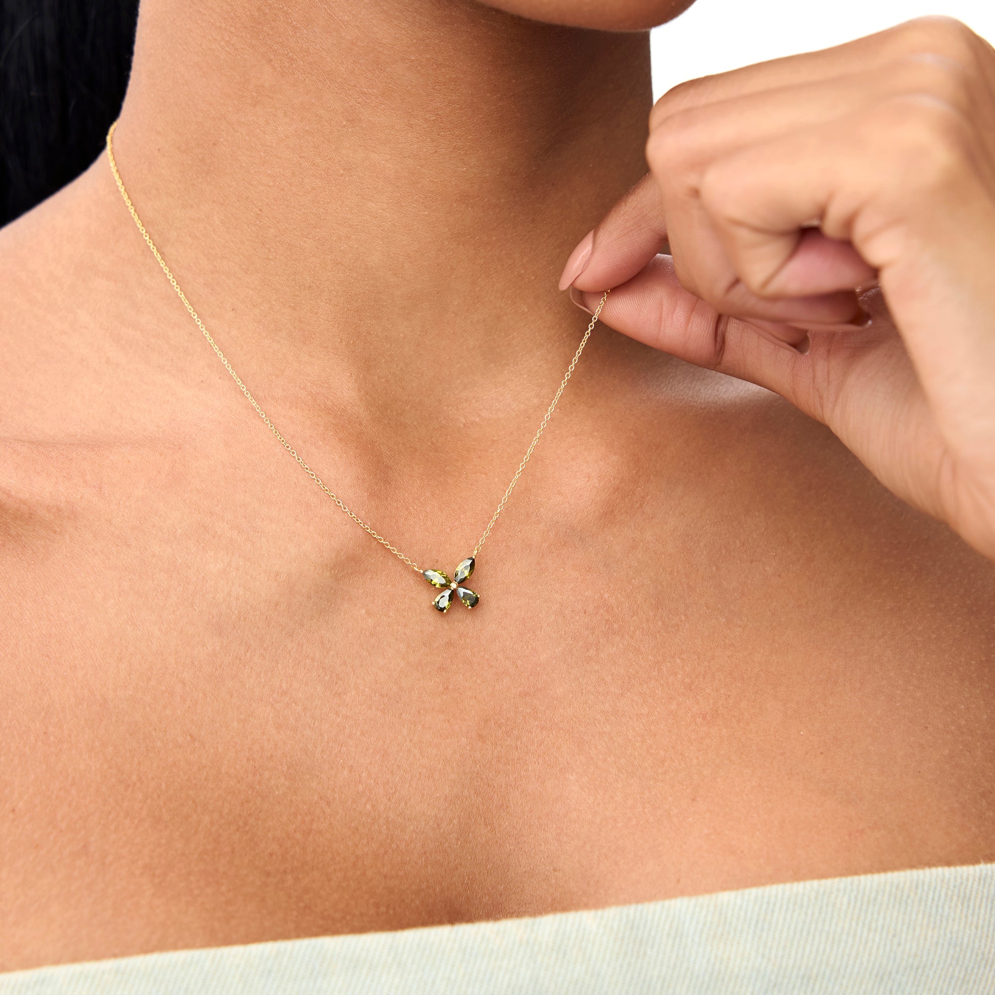 OBFJ0826 - 14K Gold Peridot Butterfly Necklace 3