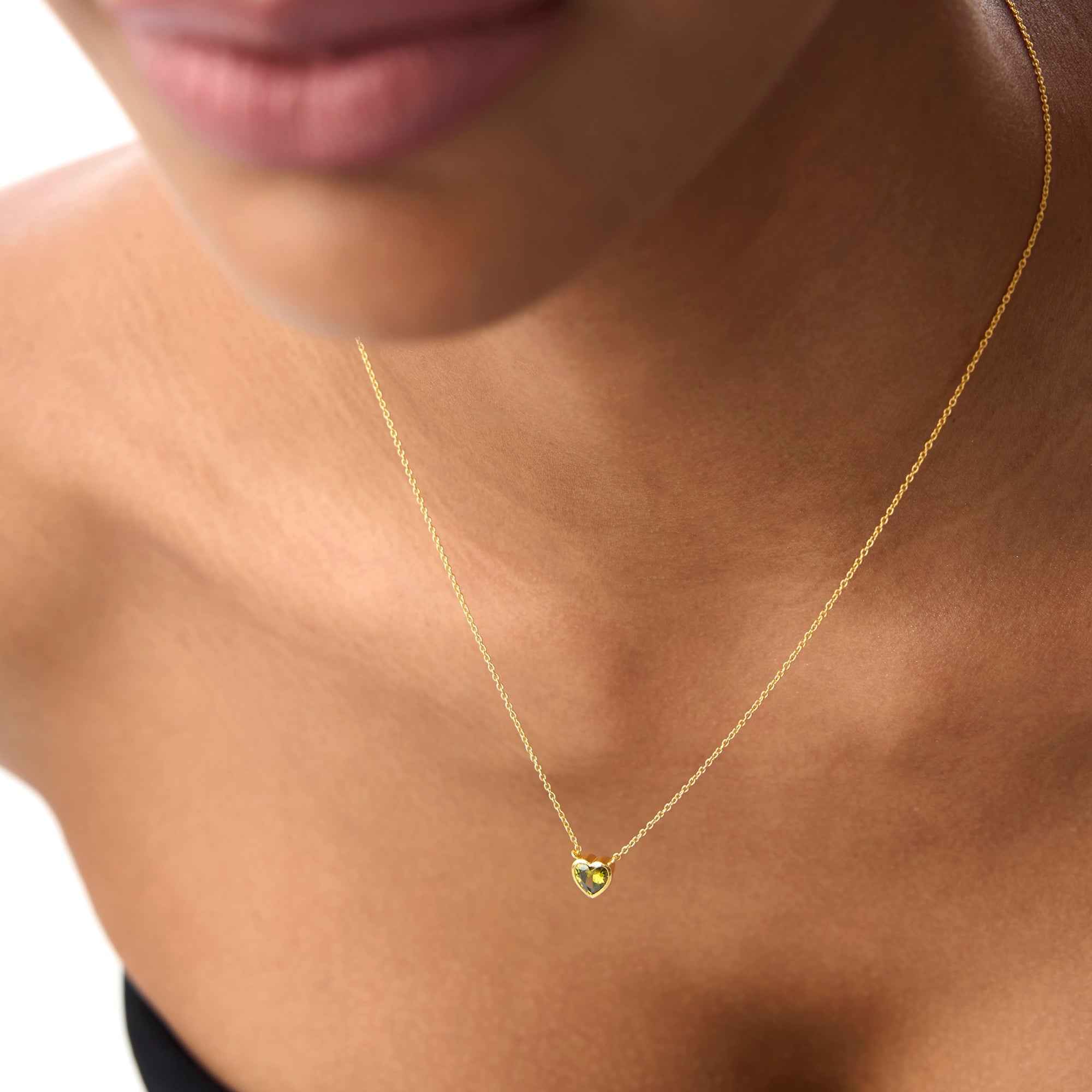 OBFJ0846 - 14K Gold Heart Shaped Peridot Layering Necklace 3