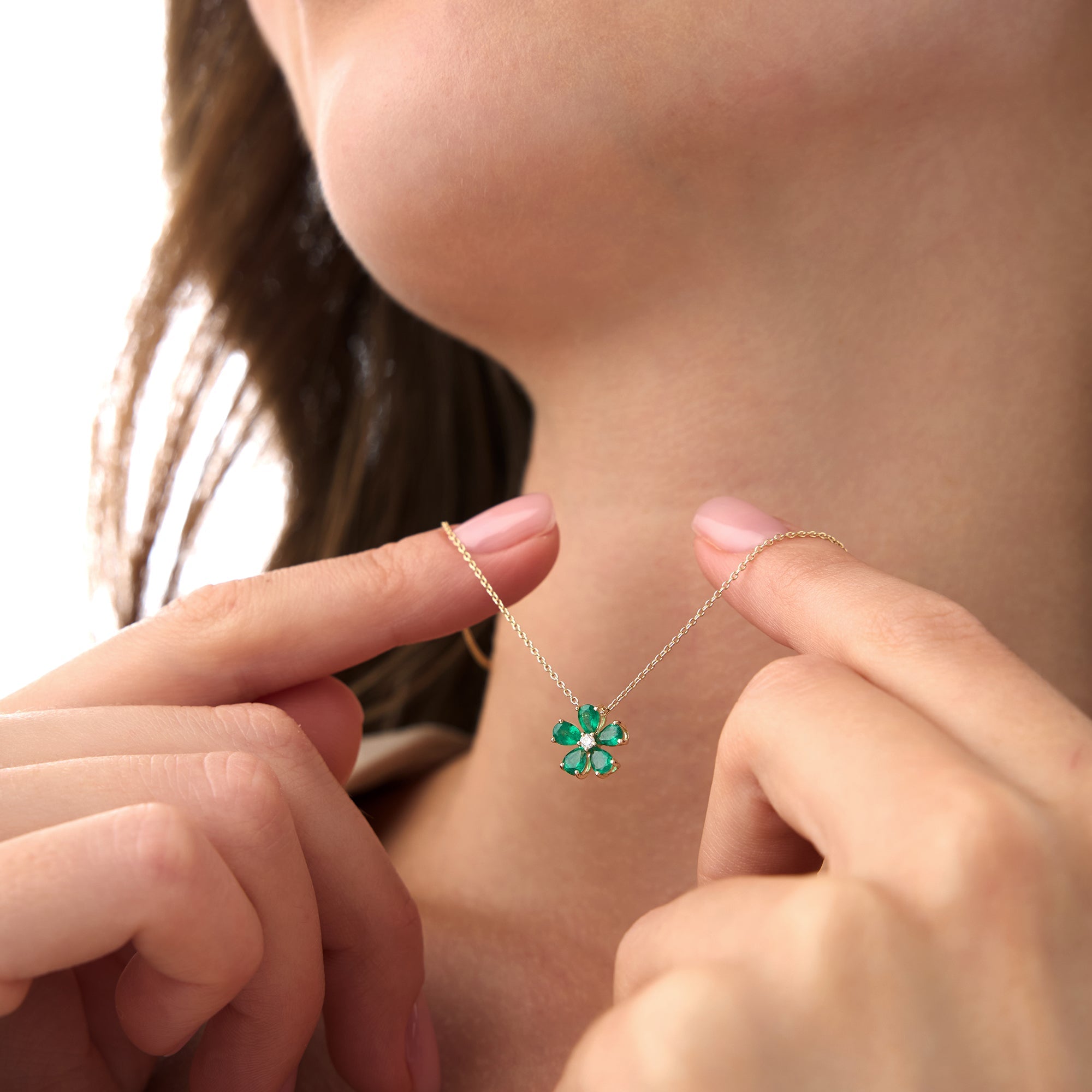 OBFJ0633 - 14k Gold Emerald and Diamond Floral Pendant 5