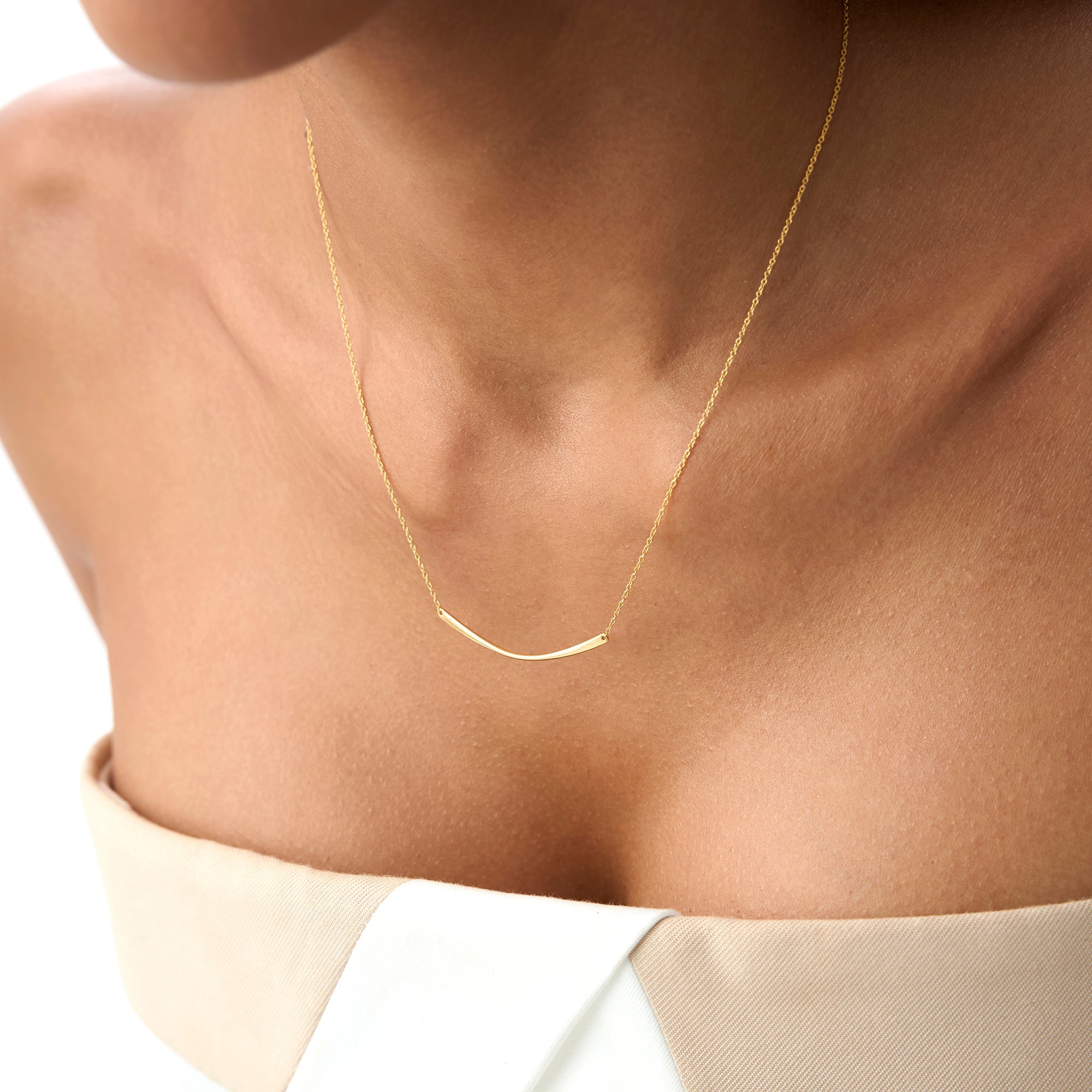 OBFJ0858 - 14k Gold Curved Bar Necklace 2