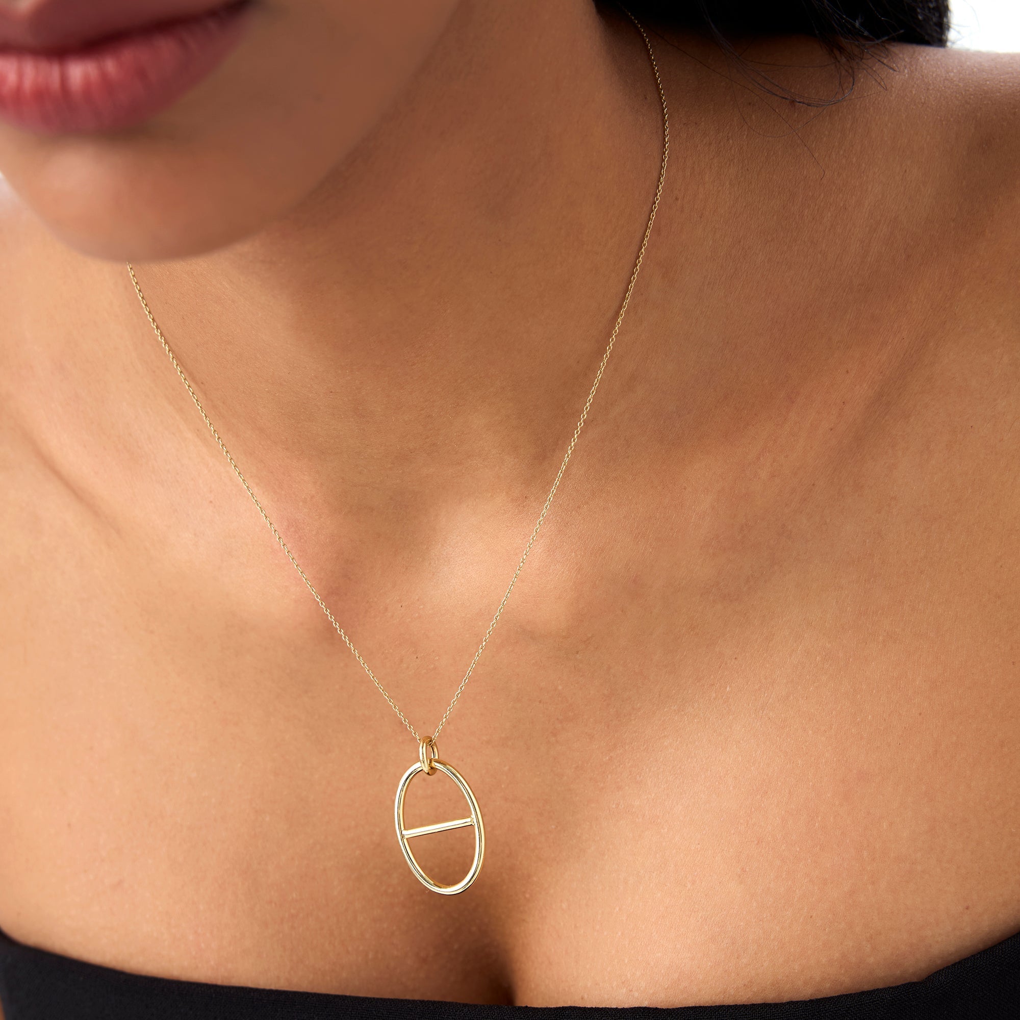 OBFJ0761 - 14k Minimalist Oval Pendant Necklace 4