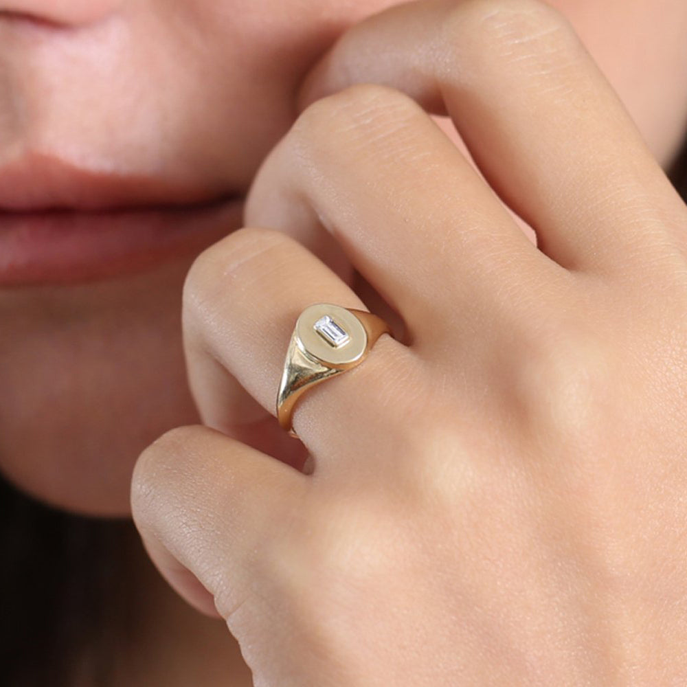 OBFJ1666 - 14K Gold Baguette Diamond Signet Ring 3