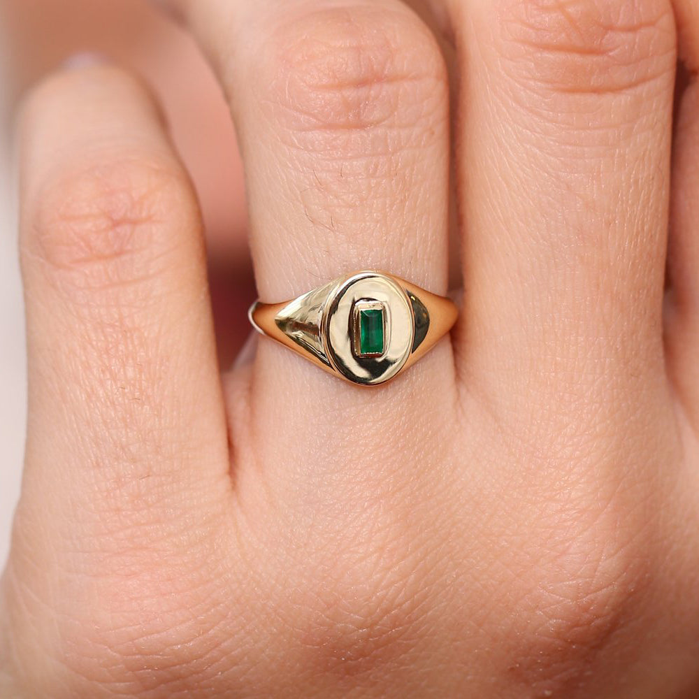 OBFJ1654 - 14k Gold Baguette Emerald Signet Ring 2