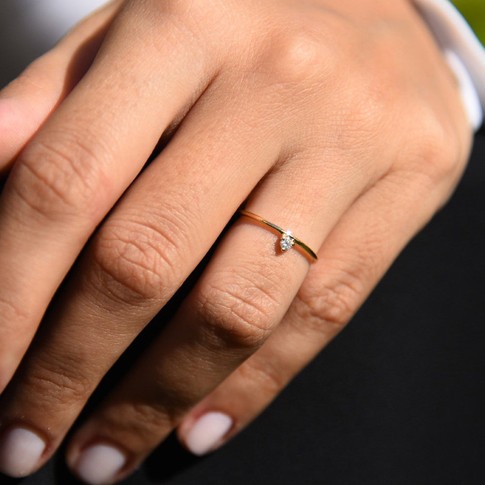 OBFJ1632 - 14K Gold Single Floating Diamond Ring 2