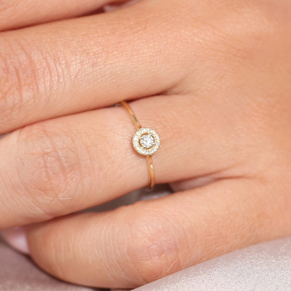 OBFJ1746 - 14K Gold Halo Diamond Ring 3