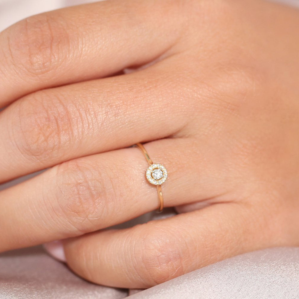 OBFJ1746 - 14K Gold Halo Diamond Ring 4