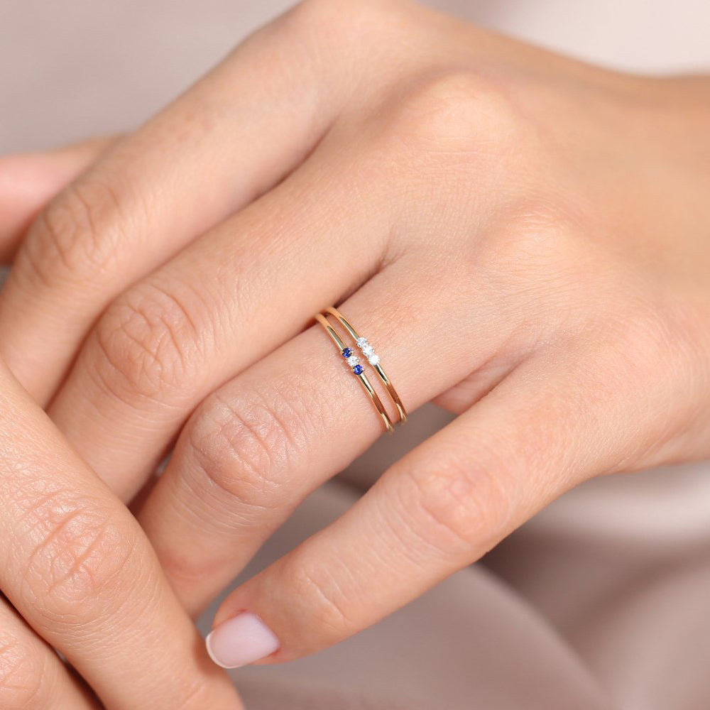 OBFJ1778 - 14K Gold Minimal Sapphire and Diamond Ring 4