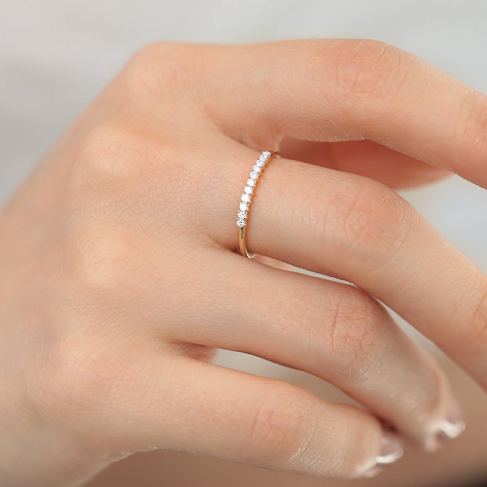 OBFJ1777 - 14K Gold 11 Stone Petite Diamond Wedding Band 3