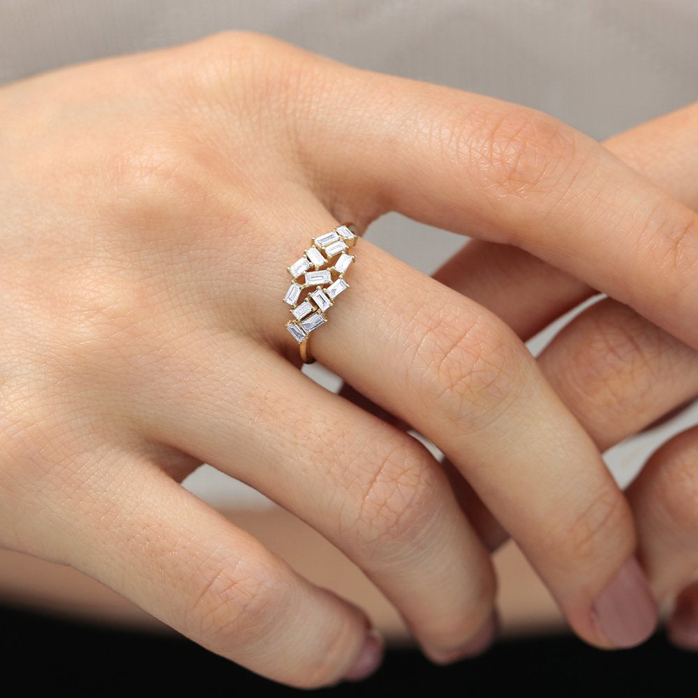 OBFJ1782 - 14k Baguette Diamond Cluster Ring 5