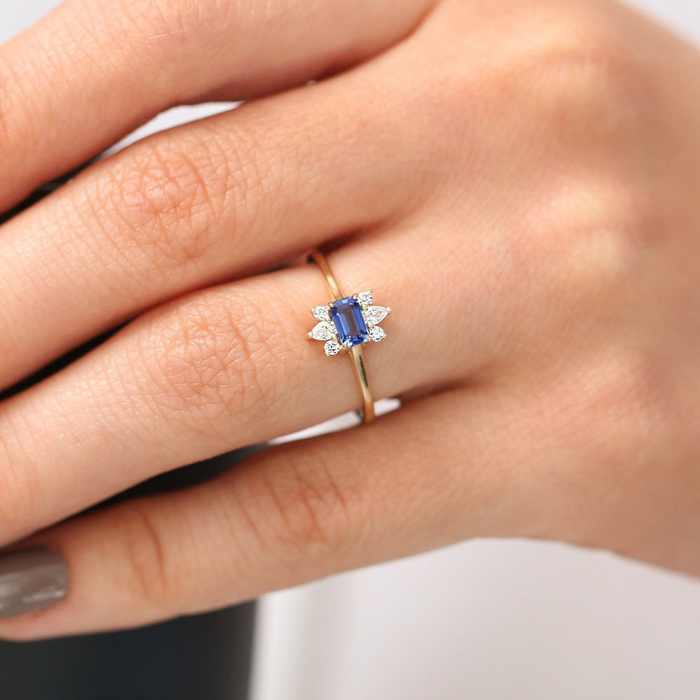 OBFJ1860 - 14K Octagon Sapphire and Diamond Ring 4