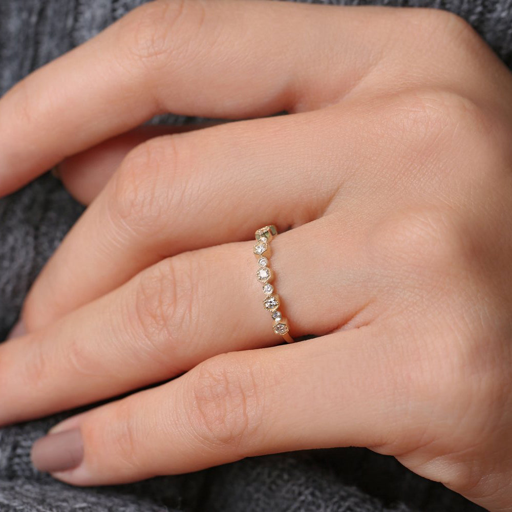 OBFJ1884 - 14K Gold Unique Diamond Anniversary Ring 3