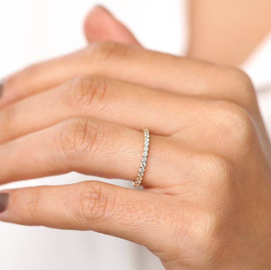 OBFJ1928 - 14k Prong Setting Diamond Eternity Ring 4
