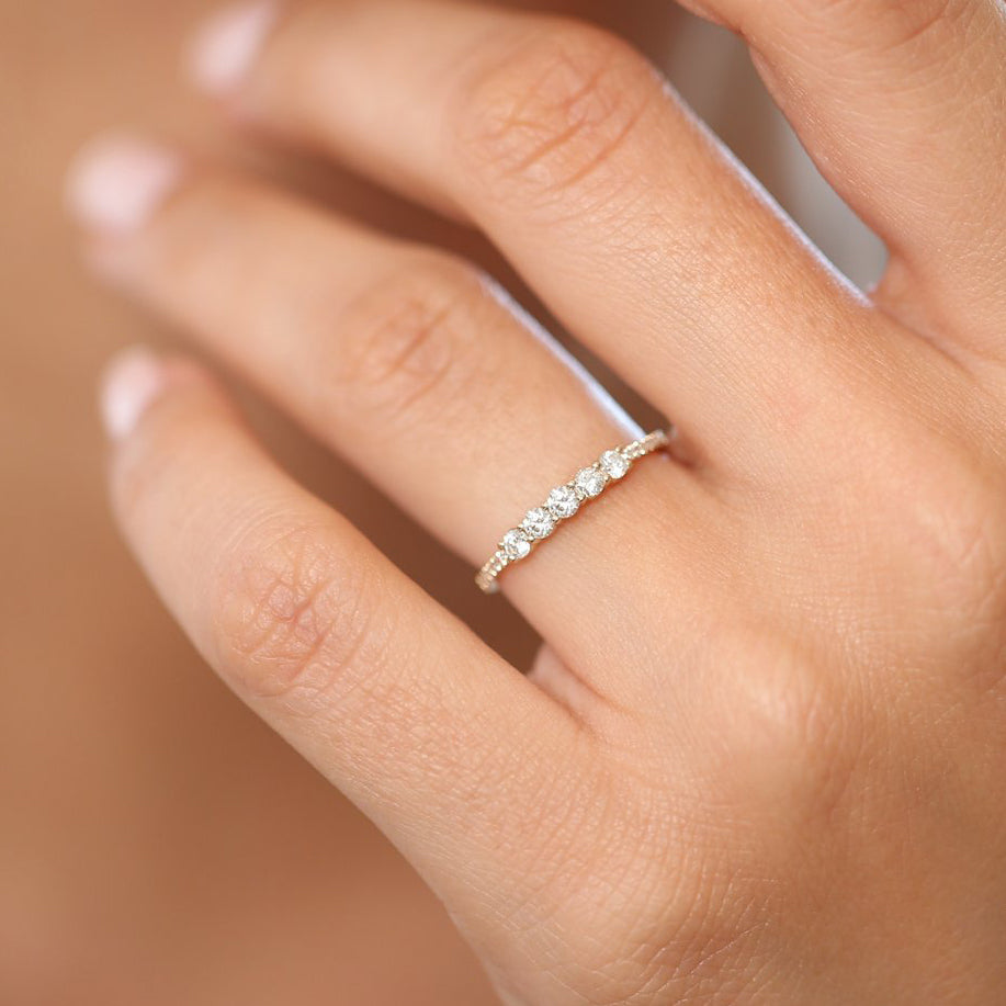 OBFJ1904 - 14K Gold 5 Stone Diamond Anniversary Ring 2