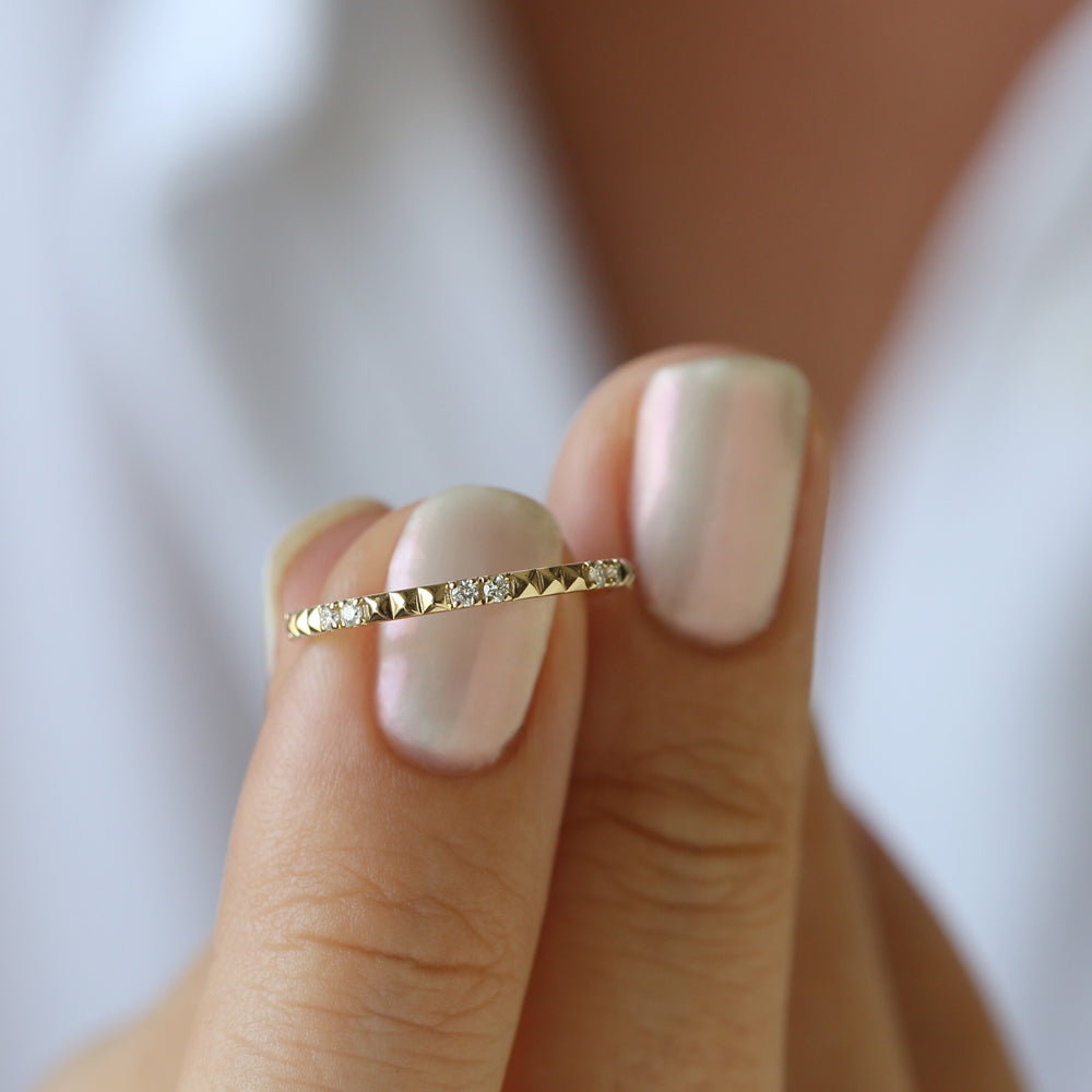 OBFJ2169 - 14K Pyramid Diamond Eternity Ring 2